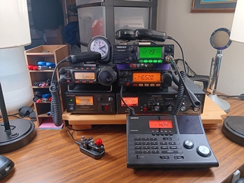 Uniden scanner radio